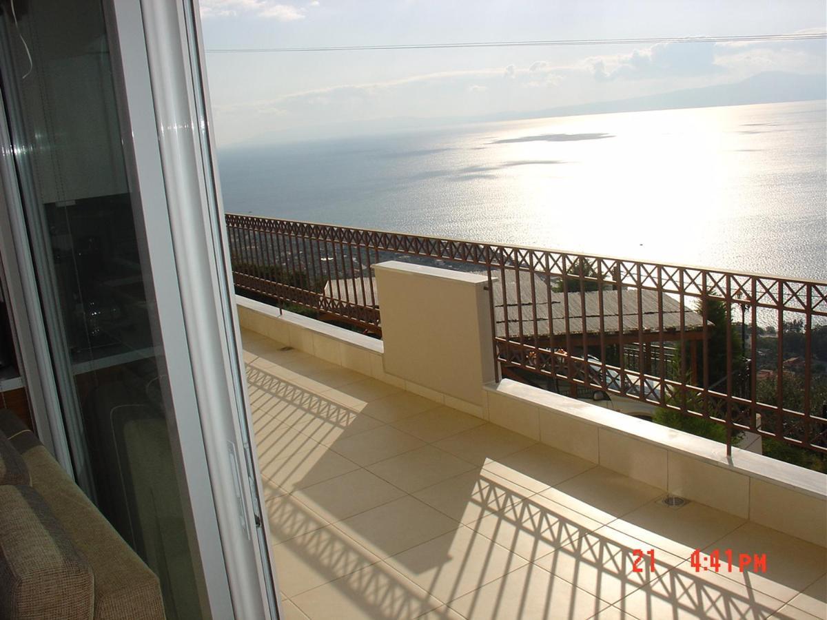Verga First Floor Apartment Екстер'єр фото