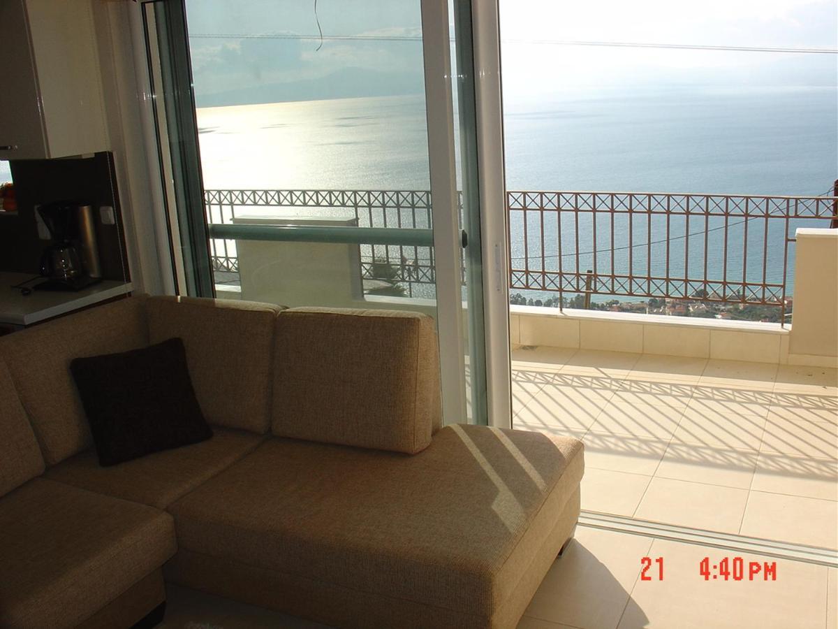 Verga First Floor Apartment Екстер'єр фото