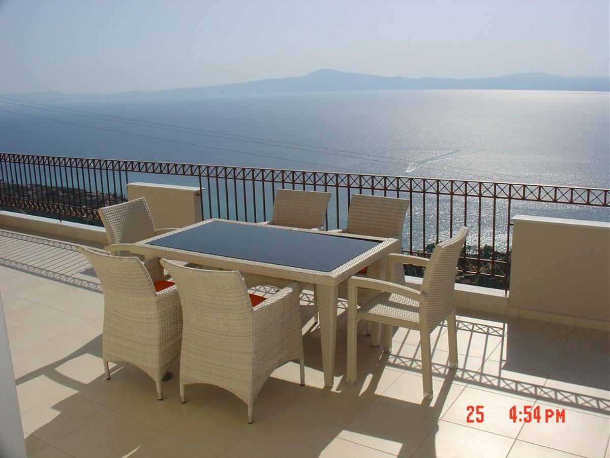 Verga First Floor Apartment Екстер'єр фото