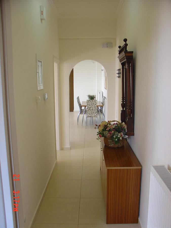 Verga First Floor Apartment Екстер'єр фото